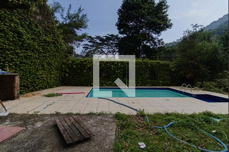 Casa à venda com 300m², 5 quartos e 5 vagasPiscina