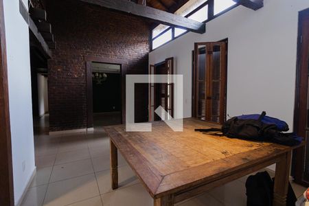 Sala 1 de casa para alugar com 5 quartos, 300m² em Barra da Tijuca, Rio de Janeiro