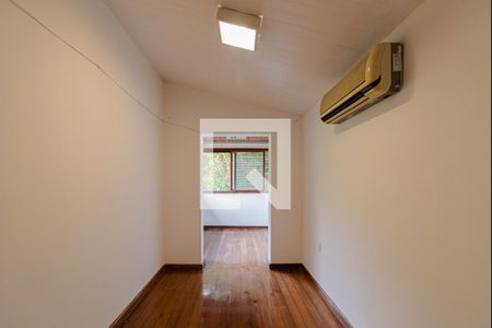 Casa à venda com 300m², 5 quartos e 5 vagasQuarto 2