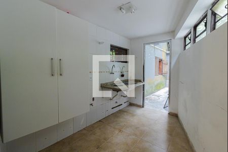 Casa à venda com 300m², 5 quartos e 5 vagasÁrea de Serviço