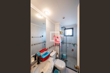 Apartamento à venda com 140m², 2 quartos e 3 vagas Apartamento à venda com 140m², 2 quartos e 3 vagasBanheiro da Suíte 2