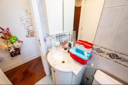 Apartamento à venda com 140m², 2 quartos e 3 vagas Apartamento à venda com 140m², 2 quartos e 3 vagasBanheiro da Suíte 2