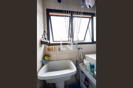 Apartamento à venda com 140m², 2 quartos e 3 vagas Apartamento à venda com 140m², 2 quartos e 3 vagasLavanderia