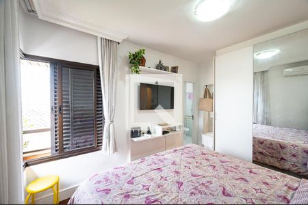 Apartamento à venda com 140m², 2 quartos e 3 vagas Apartamento à venda com 140m², 2 quartos e 3 vagasSuíte 1