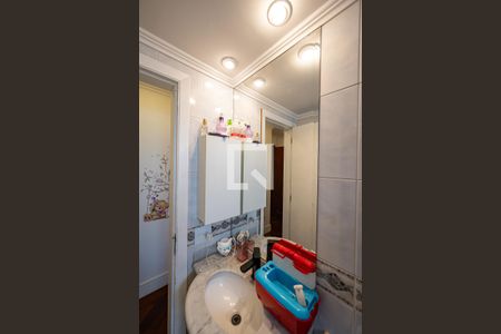 Apartamento à venda com 140m², 2 quartos e 3 vagas Apartamento à venda com 140m², 2 quartos e 3 vagasBanheiro da Suíte 2