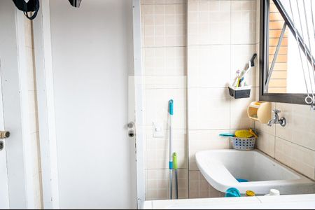 Apartamento à venda com 140m², 2 quartos e 3 vagas Apartamento à venda com 140m², 2 quartos e 3 vagasLavanderia