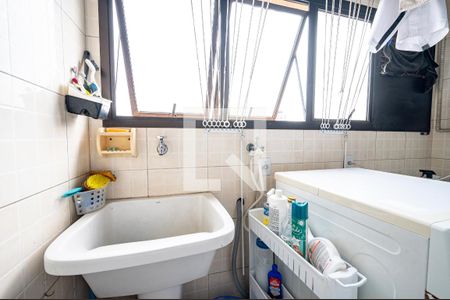 Apartamento à venda com 140m², 2 quartos e 3 vagas Apartamento à venda com 140m², 2 quartos e 3 vagasLavanderia