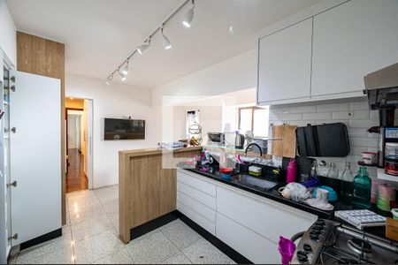 Apartamento à venda com 140m², 2 quartos e 3 vagas Apartamento à venda com 140m², 2 quartos e 3 vagasCozinha