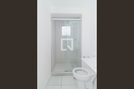 Banheiro de apartamento à venda com 2 quartos, 60m² em Vila São José, Porto Alegre