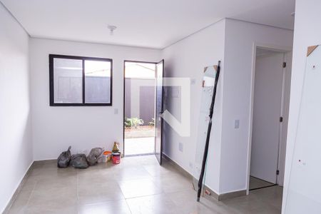 Sala e Cozinha de apartamento para alugar com 2 quartos, 42m² em Parque Boturussu, São Paulo