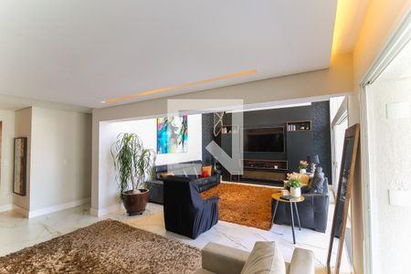 Sala de apartamento à venda com 4 quartos, 238m² em Vila Suzana, São Paulo