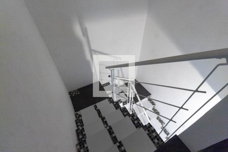 Casa à venda com 149m², 3 quartos e 2 vagasEscada