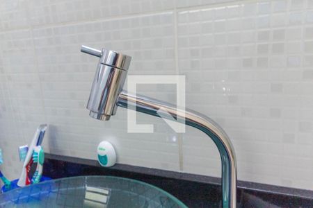 Casa à venda com 149m², 3 quartos e 2 vagasBanheiro - torneira