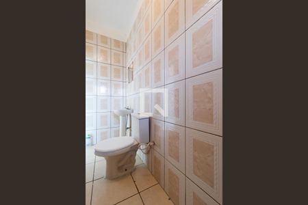 Banheiro de casa para alugar com 1 quarto, 45m² em Jardim Sapopemba, São Paulo