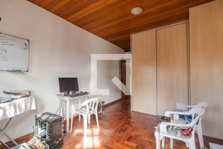 Casa à venda com 396m², 5 quartos e 4 vagasQuarto 2