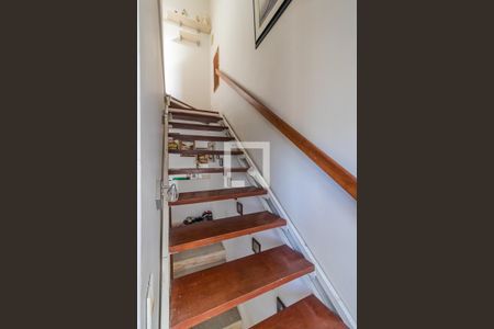 Escada de casa à venda com 5 quartos, 396m² em Partenon, Porto Alegre