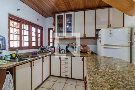 Casa à venda com 396m², 5 quartos e 4 vagasCozinha