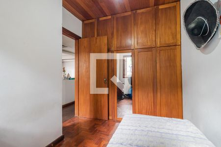 Casa à venda com 396m², 5 quartos e 4 vagasQuarto 3