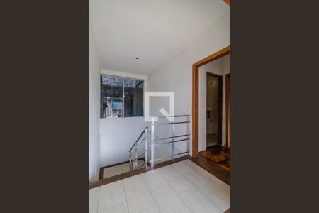 Casa à venda com 396m², 5 quartos e 4 vagasSegunda casa - Corredor