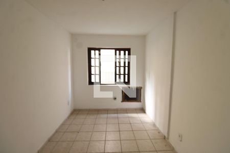 Quarto 1 de casa para alugar com 3 quartos, 94m² em Vila Valqueire, Rio de Janeiro