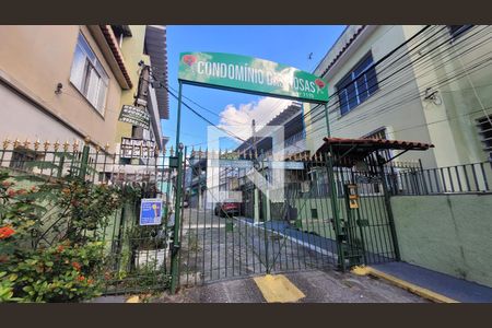 Casa para alugar com 94m², 3 quartos e 1 vaga Casa para alugar com 94m², 3 quartos e 1 vagaFachada