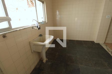 Casa para alugar com 94m², 3 quartos e 1 vagaÁrea de Serviço