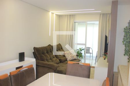 Sala de apartamento à venda com 3 quartos, 75m² em Jardim Flor da Montanha, Guarulhos