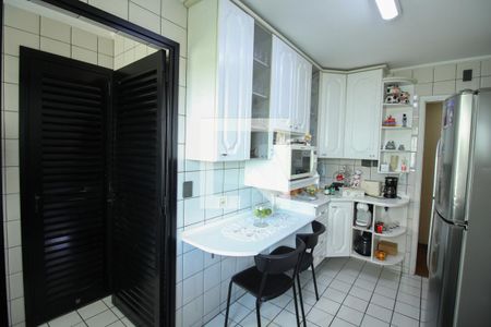 Apartamento à venda com 81m², 3 quartos e 2 vagasCozinha