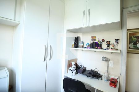 Apartamento à venda com 81m², 3 quartos e 2 vagasQuarto 3