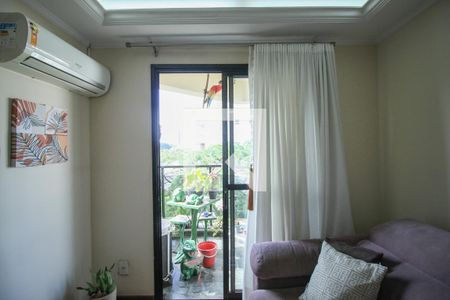 Sala de apartamento à venda com 3 quartos, 81m² em Vila Bertioga, São Paulo