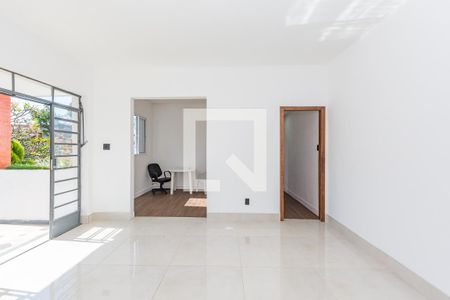 Sala de casa à venda com 3 quartos, 360m² em João Pinheiro, Belo Horizonte