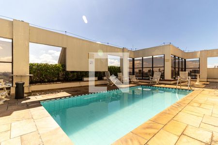 Studio à venda com 32m², 1 quarto e 1 vagaPiscina