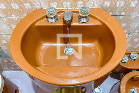 Casa à venda com 190m², 4 quartos e 2 vagasBanheiro do Quarto 1