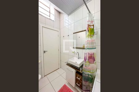 Casa à venda com 190m², 4 quartos e 2 vagasBanheiro Social