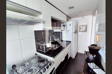 Apartamento à venda com 51m², 2 quartos e 1 vagaCozinha 