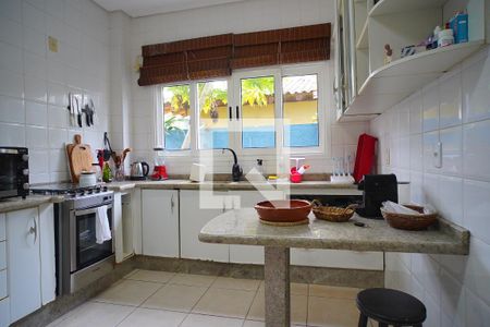 Cozinha de casa para alugar com 3 quartos, 236m² em Rio Tavares, Florianópolis