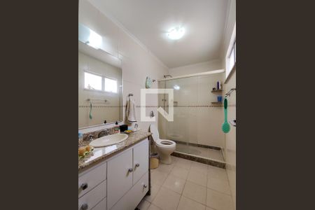 Apartamento à venda com 135m², 4 quartos e 2 vagas Apartamento à venda com 135m², 4 quartos e 2 vagasBanheiro Corredor