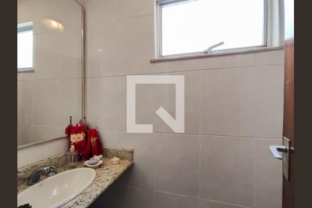 Apartamento à venda com 135m², 4 quartos e 2 vagas Apartamento à venda com 135m², 4 quartos e 2 vagasLavabo