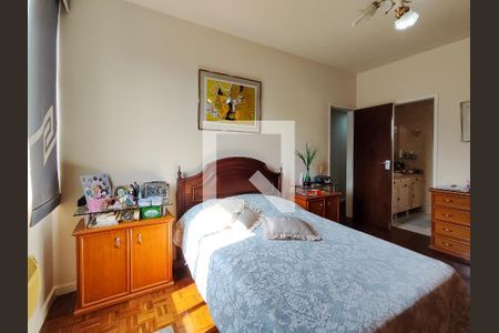 Apartamento à venda com 135m², 4 quartos e 2 vagas Apartamento à venda com 135m², 4 quartos e 2 vagasSuíte