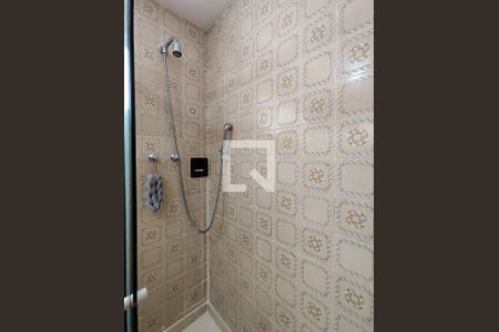 Apartamento à venda com 135m², 4 quartos e 2 vagas Apartamento à venda com 135m², 4 quartos e 2 vagasBanheiro da Suíte