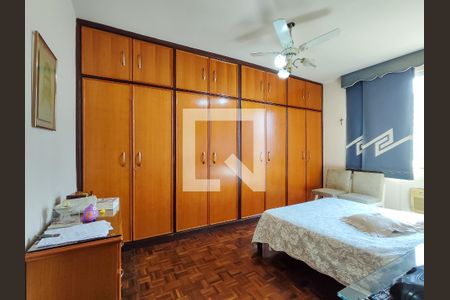 Apartamento à venda com 135m², 4 quartos e 2 vagas Apartamento à venda com 135m², 4 quartos e 2 vagasSuíte