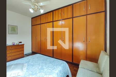 Apartamento à venda com 135m², 4 quartos e 2 vagas Apartamento à venda com 135m², 4 quartos e 2 vagasSuíte