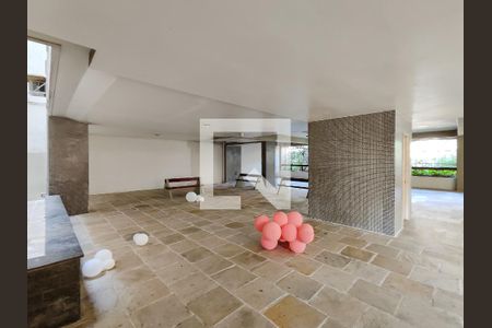 Apartamento à venda com 135m², 4 quartos e 2 vagas Apartamento à venda com 135m², 4 quartos e 2 vagasÁrea comum - Playground