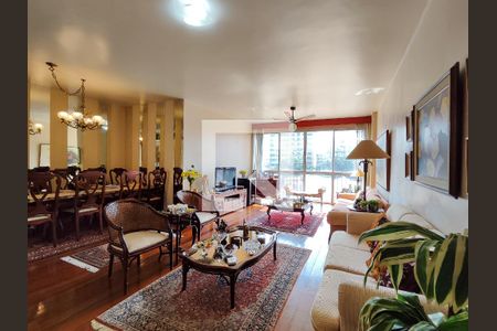 Sala de apartamento à venda com 4 quartos, 135m² em Tijuca, Rio de Janeiro