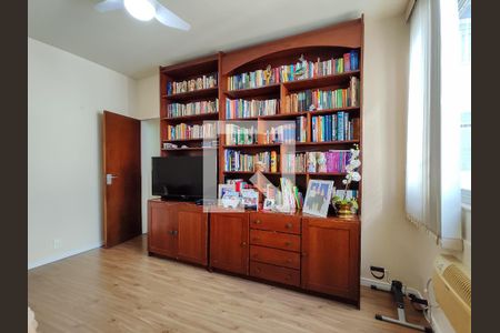 Apartamento à venda com 135m², 4 quartos e 2 vagas Apartamento à venda com 135m², 4 quartos e 2 vagasQuarto 3