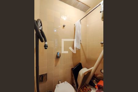 Apartamento à venda com 135m², 4 quartos e 2 vagas Apartamento à venda com 135m², 4 quartos e 2 vagasBanheiro de serviço