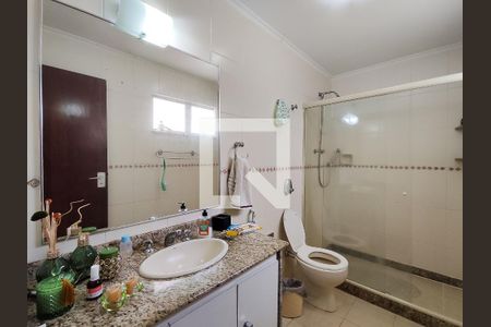 Apartamento à venda com 135m², 4 quartos e 2 vagas Apartamento à venda com 135m², 4 quartos e 2 vagasBanheiro Corredor