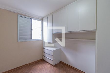 Quarto 2 de apartamento para alugar com 2 quartos, 55m² em Jardim Roberto, Osasco