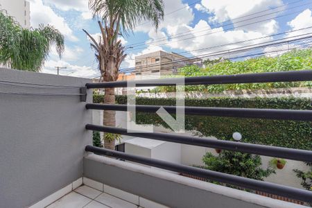 Sacada de apartamento para alugar com 2 quartos, 55m² em Jardim Roberto, Osasco