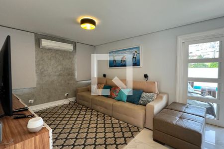 Casa de condomínio à venda com 280m², 4 quartos e 4 vagasSala